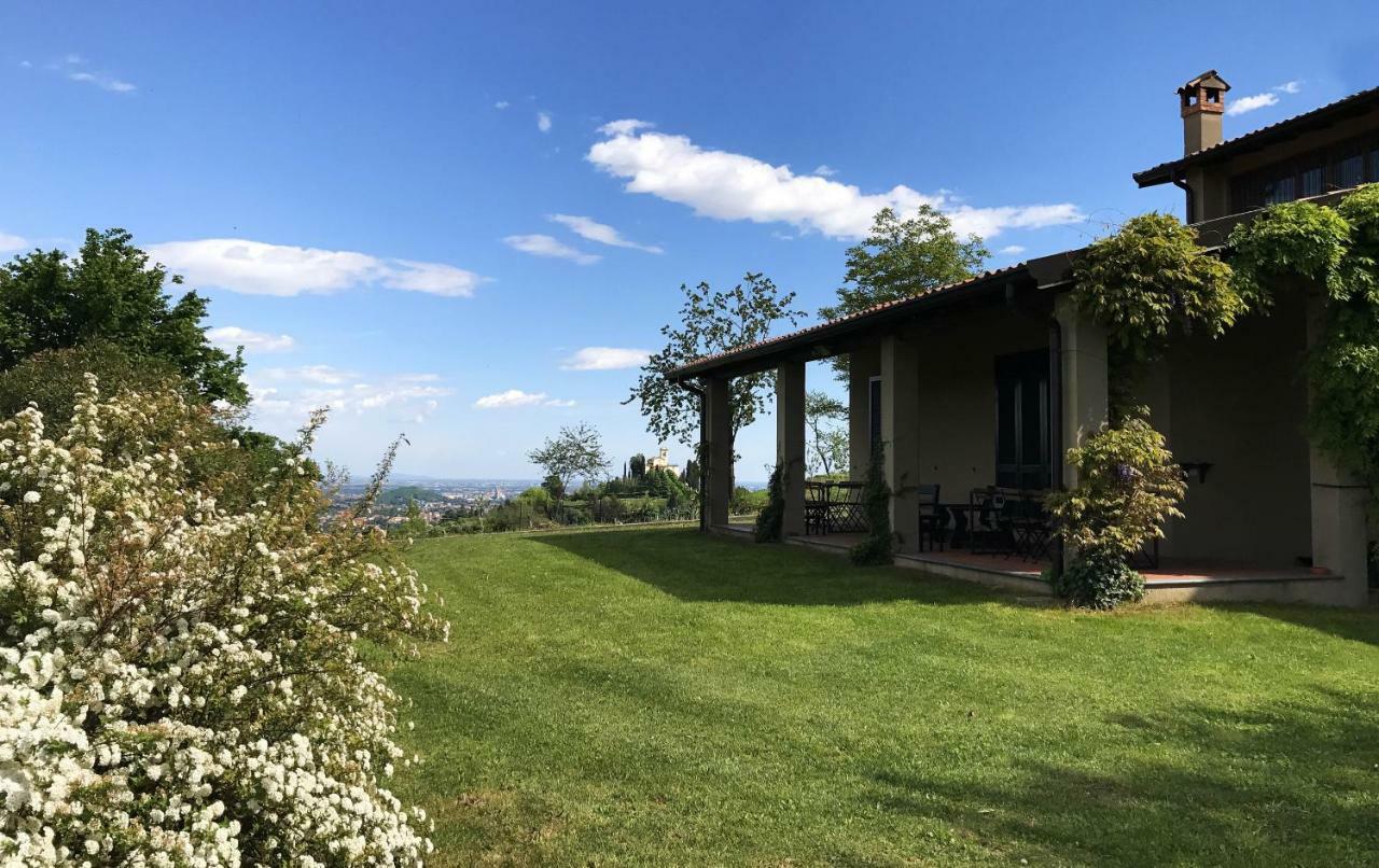 فيلا Castagna Amara Montevecchia المظهر الخارجي الصورة